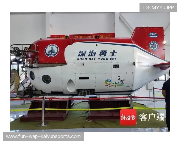 海底潜水救援演练，实战演练保障安全，海底潜水设备