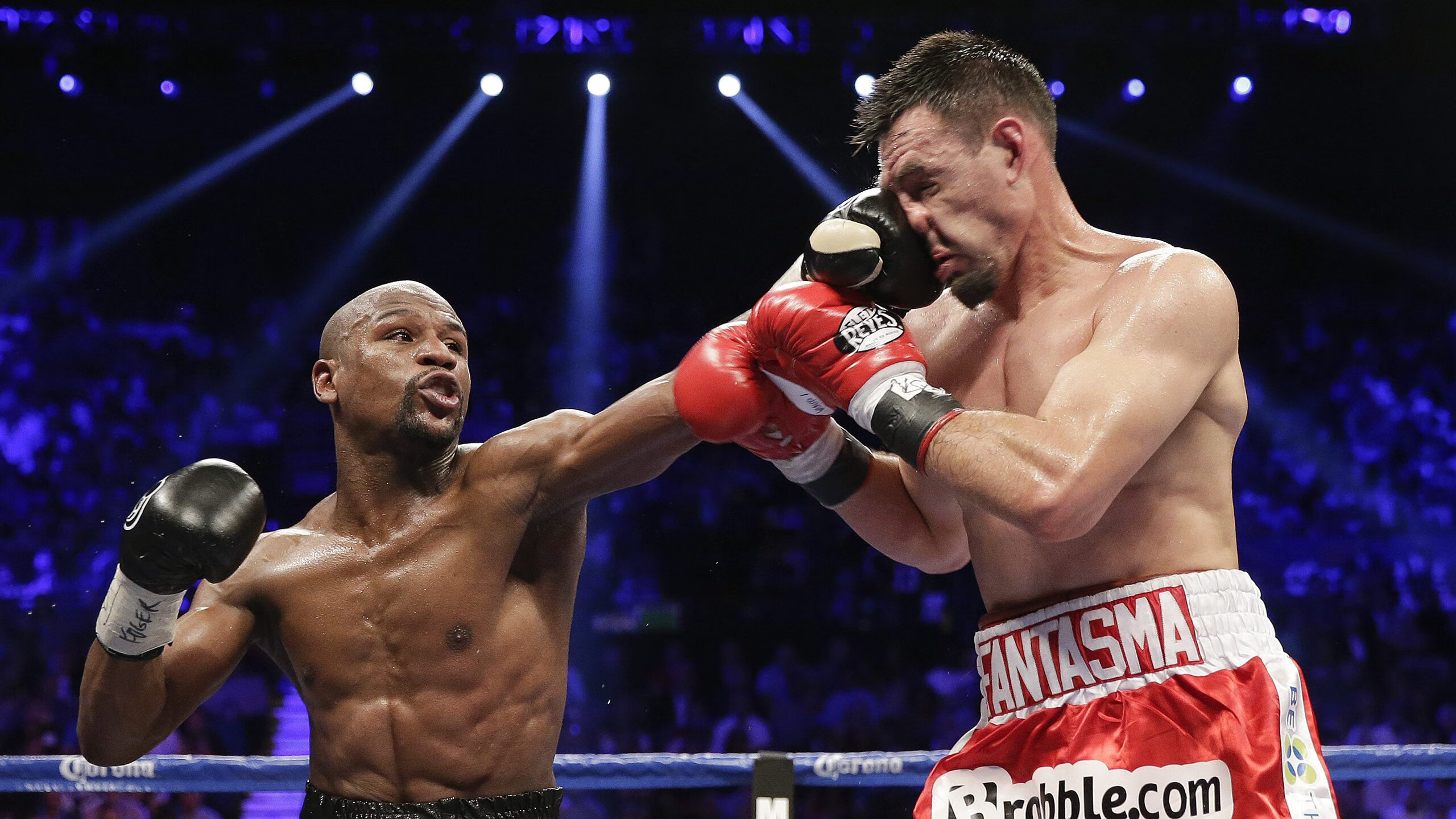 开云体育官网-五大联赛裁判争议判罚对比赛走势的潜在影响，五大联赛裁判薪资